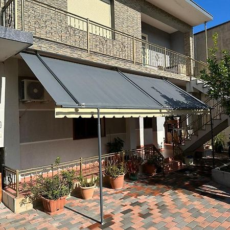 Vila Adriatik 1 Vlorë 外观 照片